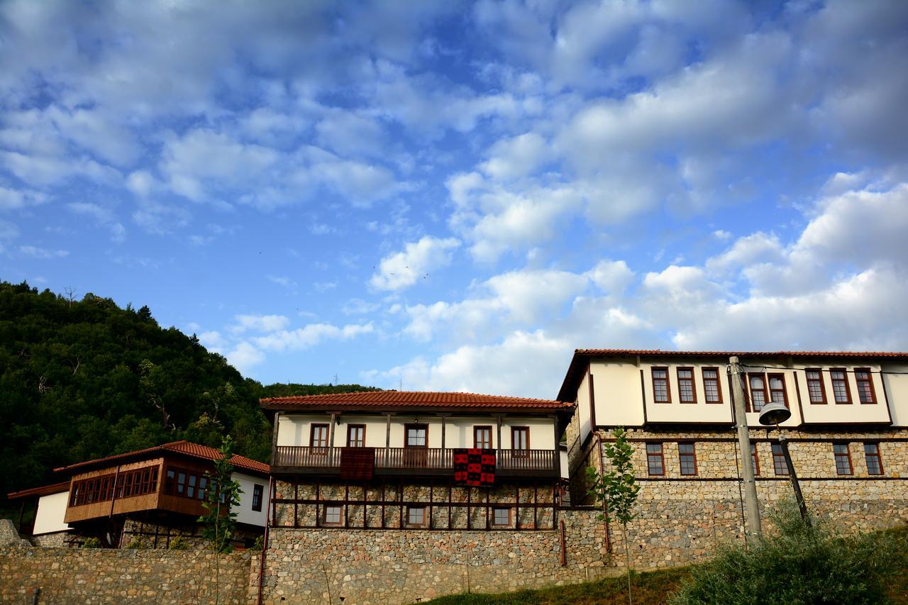 סקופיה Macedonian Village Hotel & Resort מראה חיצוני תמונה