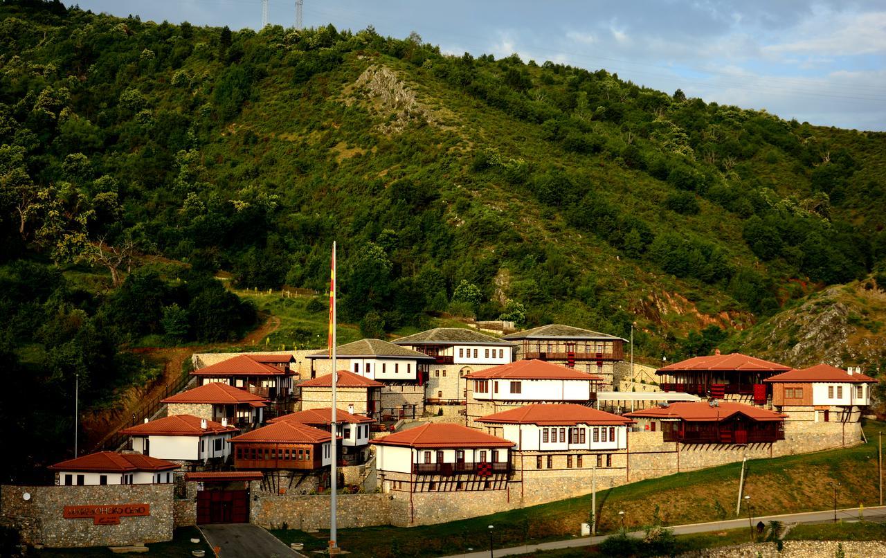 סקופיה Macedonian Village Hotel & Resort מראה חיצוני תמונה