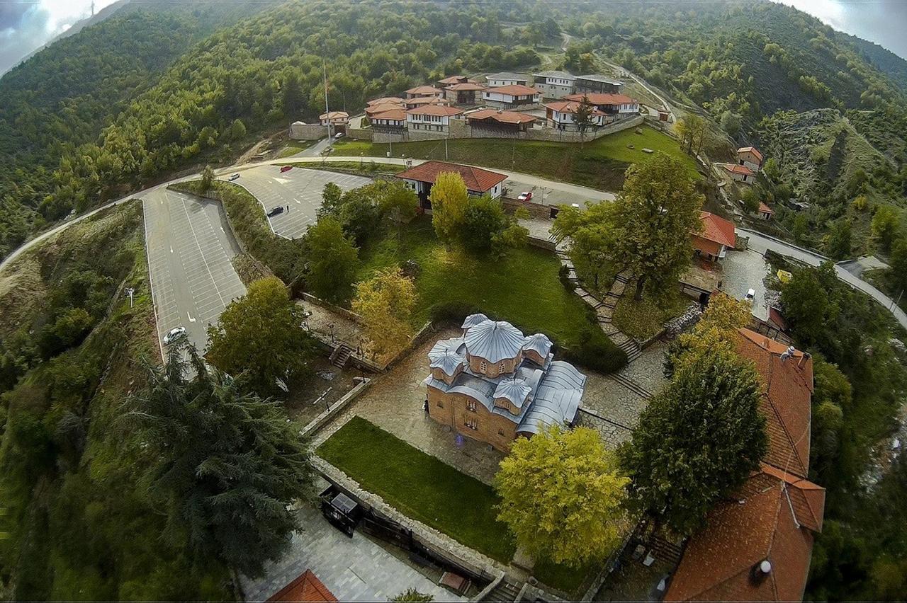 סקופיה Macedonian Village Hotel & Resort מראה חיצוני תמונה