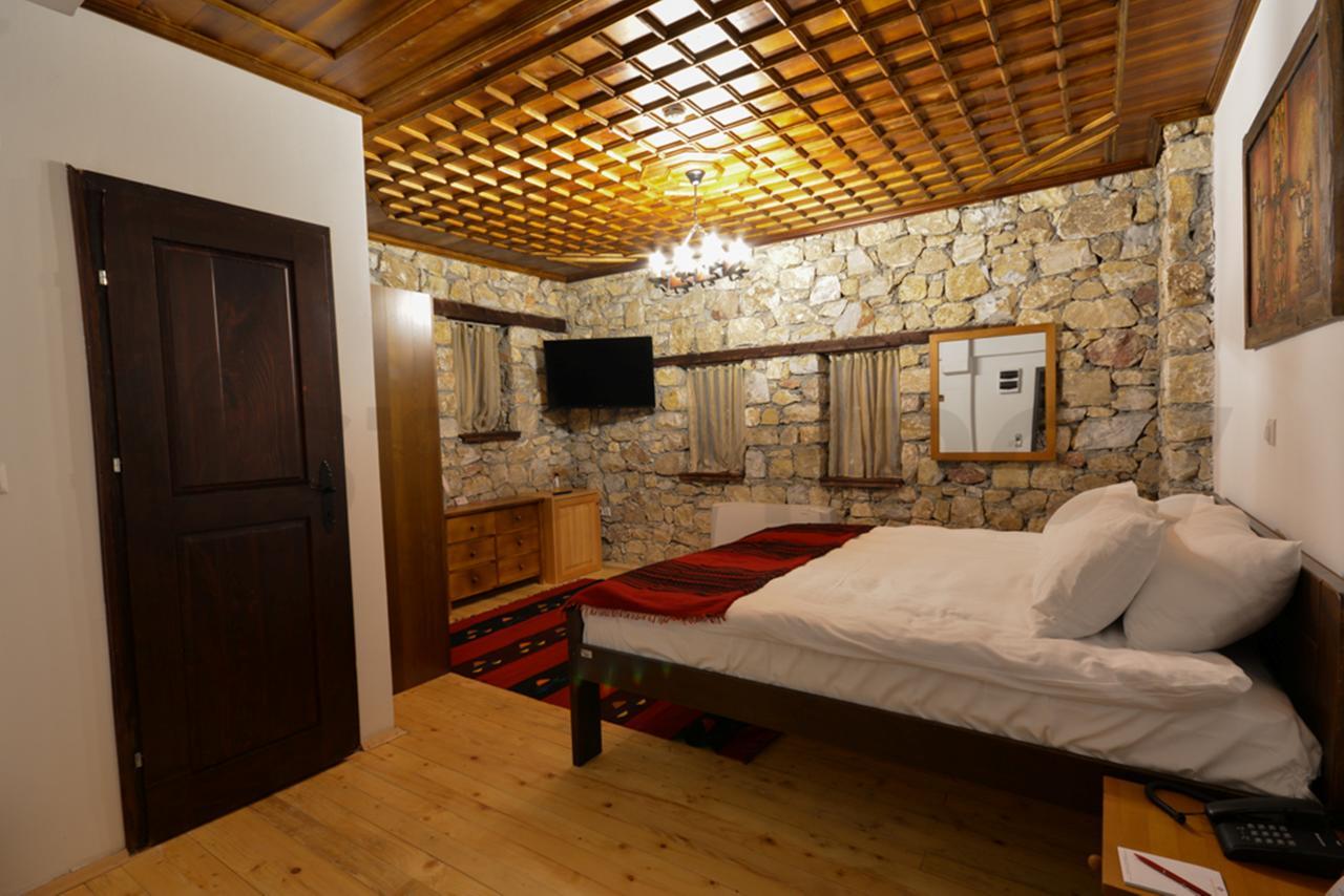 סקופיה Macedonian Village Hotel & Resort מראה חיצוני תמונה