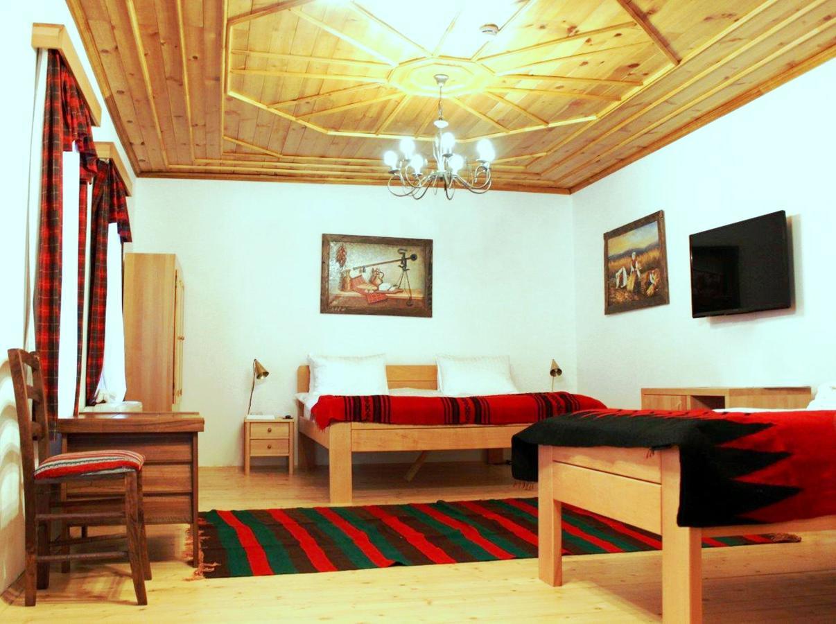 סקופיה Macedonian Village Hotel & Resort מראה חיצוני תמונה